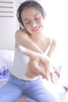 红色av